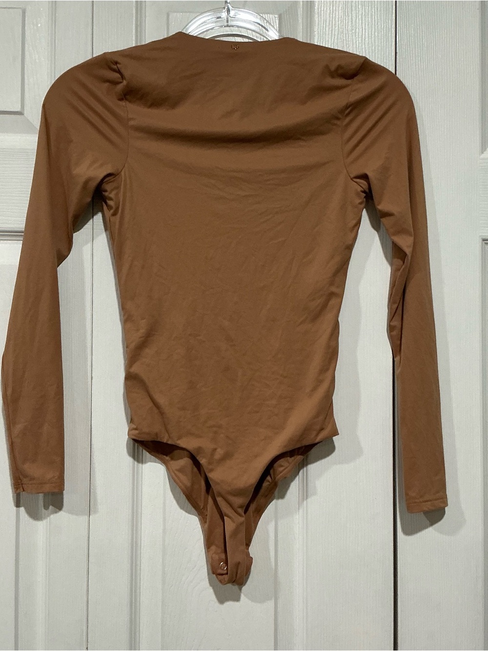 🤎 NWT Victoria’s Secret BODYWEAR Feather Soft Long Sleeve V-neck Thong Bodysuit - Picture 7 of 10